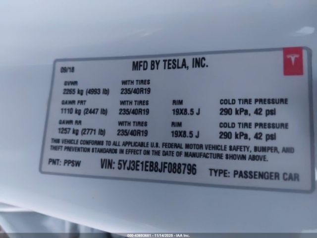 2018 TESLA MODEL 3 5YJ3E1EB8JF088796 Photo 8