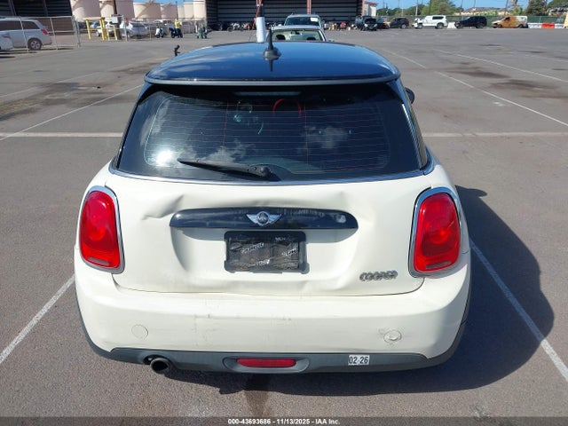 WMWXP5C3XH3C64835 Mini Hardtop Cooper