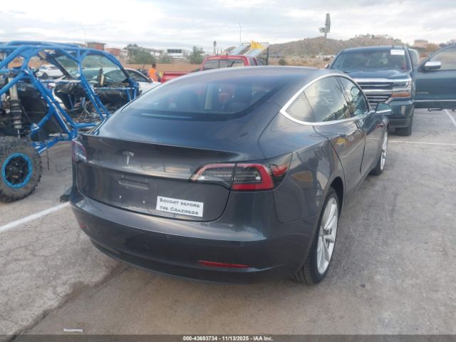 2018 TESLA MODEL 3 5YJ3E1EA0JF033217 Photo 3