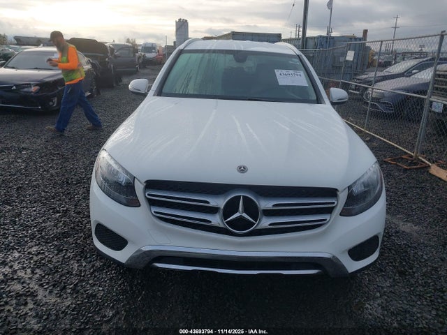 WDC0G4KB8KF641585 Mercedes-Benz Glc 300 4matic