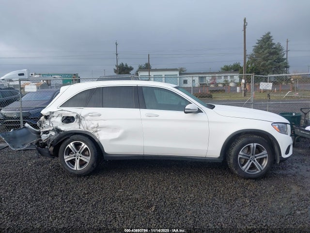 WDC0G4KB8KF641585 Mercedes-Benz Glc 300 4matic