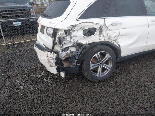 WDC0G4KB8KF641585 Mercedes-Benz Glc 300 4matic