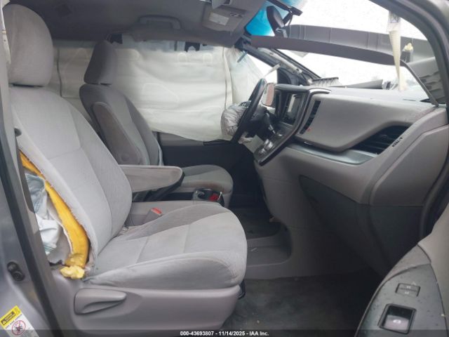 2015 TOYOTA SIENNA 5TDKK3DC9FS570710 Photo 4