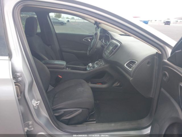 2015 CHRYSLER 200 1C3CCCAB8FN555865 Photo 4