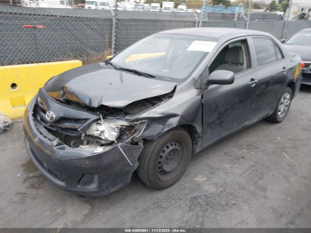 2013 TOYOTA COROLLA 5YFBU4EE5DP135141 Photo 1