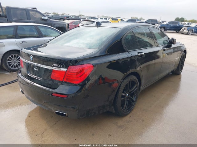 43694016 :رقم المزاد ، WBAKA8C54BCY37215 vin ، 2011 Bmw 750i مزاد بيع