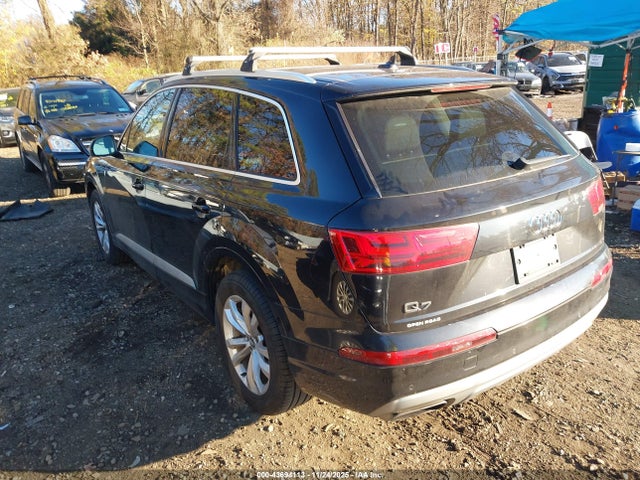 2019 AUDI Q7 WA1LAAF75KD008279 Photo 2