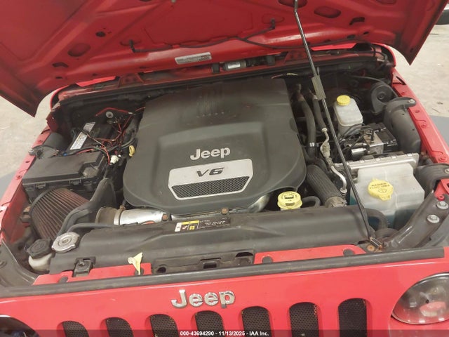 2018 JEEP WRANGLER JK UNLIMITED 1C4BJWDGXJL872525 Photo 9