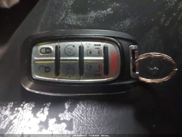 Продажа на аукционе авто 2022 Chrysler Pacifica Touring L, vin: 2C4RC1BG6NR115049, номер лота: 43694322