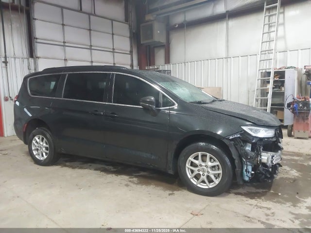 Продажа на аукционе авто 2022 Chrysler Pacifica Touring L, vin: 2C4RC1BG6NR115049, номер лота: 43694322