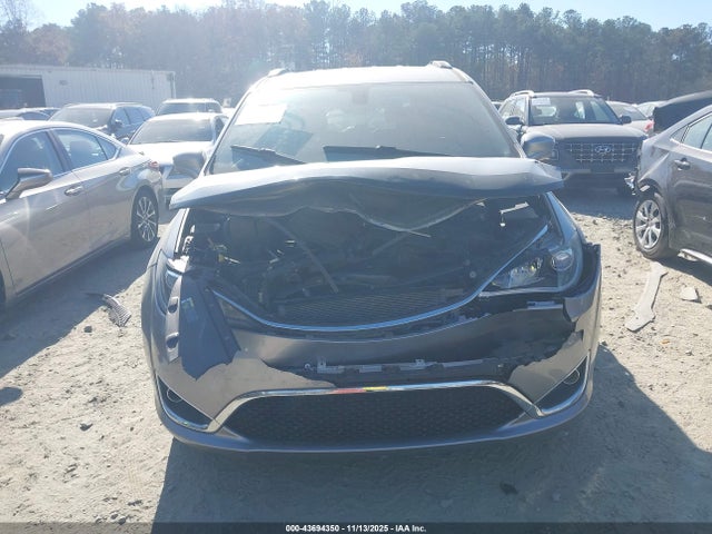 43694350 :رقم المزاد ، 2C4RC1BG7LR192459 vin ، 2020 Chrysler Pacifica Touring L مزاد بيع
