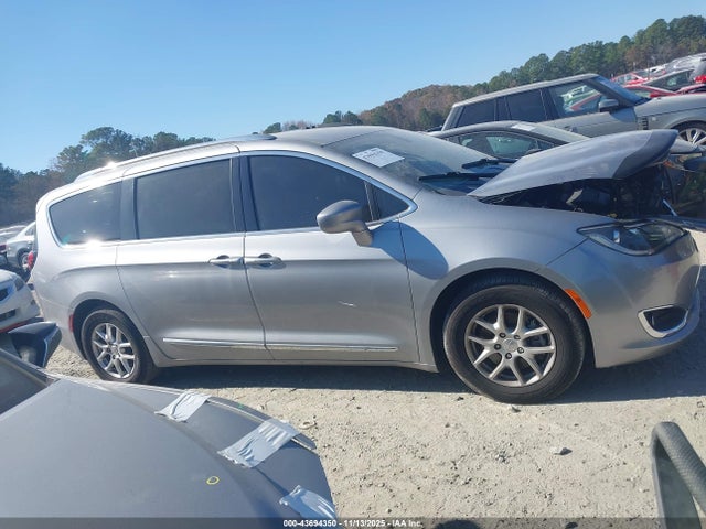 43694350 :رقم المزاد ، 2C4RC1BG7LR192459 vin ، 2020 Chrysler Pacifica Touring L مزاد بيع
