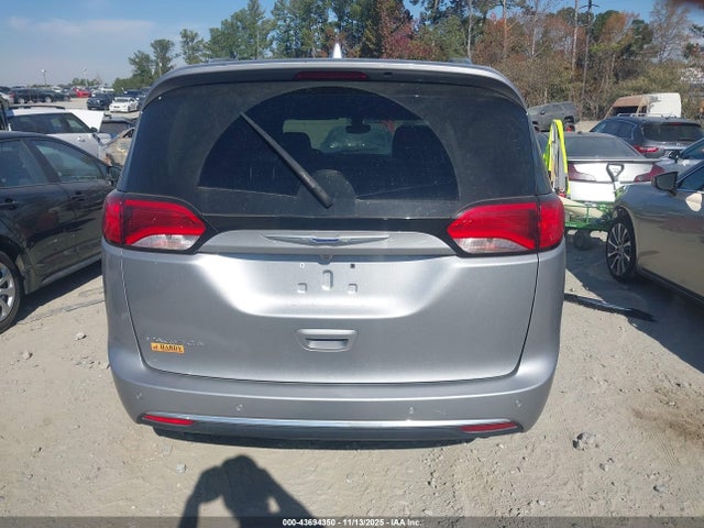 43694350 :رقم المزاد ، 2C4RC1BG7LR192459 vin ، 2020 Chrysler Pacifica Touring L مزاد بيع