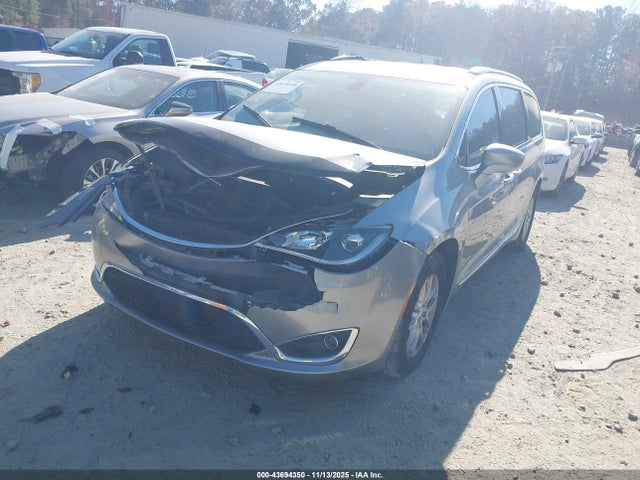43694350 :رقم المزاد ، 2C4RC1BG7LR192459 vin ، 2020 Chrysler Pacifica Touring L مزاد بيع