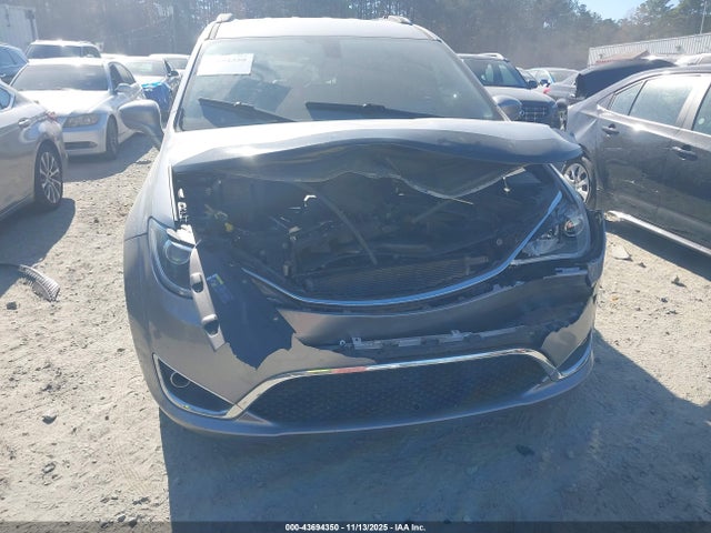 43694350 :رقم المزاد ، 2C4RC1BG7LR192459 vin ، 2020 Chrysler Pacifica Touring L مزاد بيع