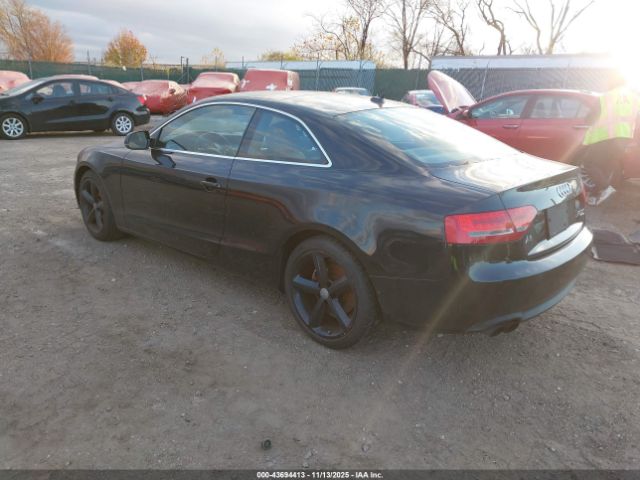 2010 AUDI A5 WAULFAFR2AA002199 Photo 2