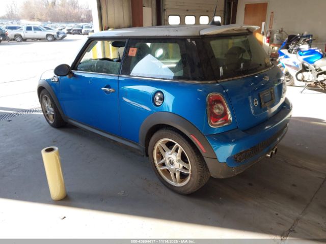2009 MINI COOPER S WMWMF73519TW83349 Photo 2