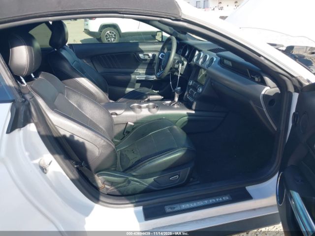 2018 FORD MUSTANG 1FATP8UH9J5111096 Photo 4