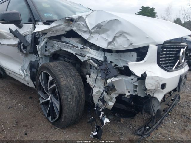 2020 VOLVO XC40 YV4162UM7L2227655 Photo 5