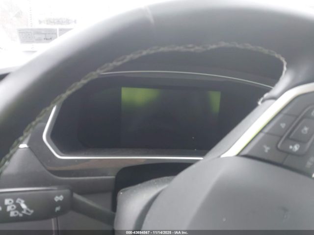 2023 VOLKSWAGEN TIGUAN 3VV2B7AX0PM019809 Photo 6