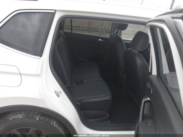 2023 VOLKSWAGEN TIGUAN 3VV2B7AX0PM019809 Photo 7