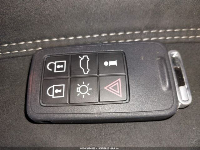 2015 VOLVO XC60 YV4902RH3F2618760 Photo 10