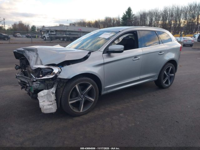 2015 VOLVO XC60 YV4902RH3F2618760 Photo 1