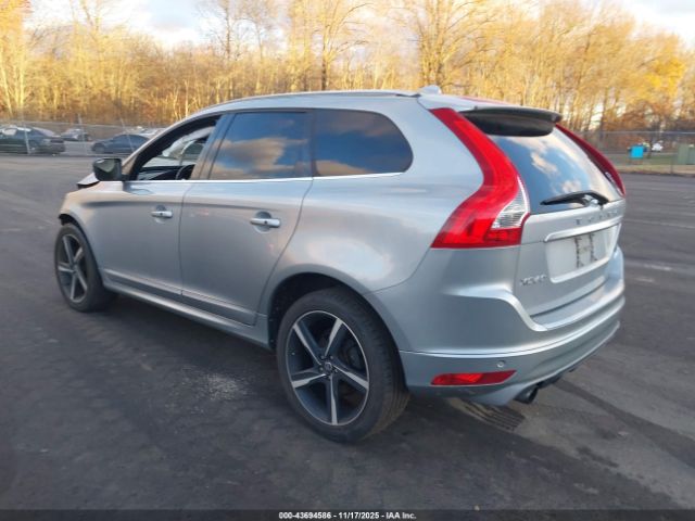 2015 VOLVO XC60 YV4902RH3F2618760 Photo 2
