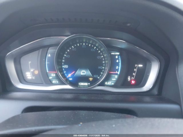 2015 VOLVO XC60 YV4902RH3F2618760 Photo 6