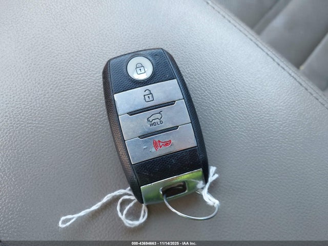 43694663 :رقم المزاد ، 5XYPHDA54JG424060 vin ، 2018 Kia Sorento 3.3l Ex مزاد بيع
