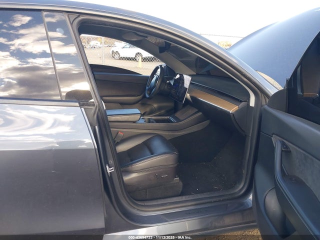 2022 TESLA MODEL Y 7SAYGDEF7NF309396 Photo 4