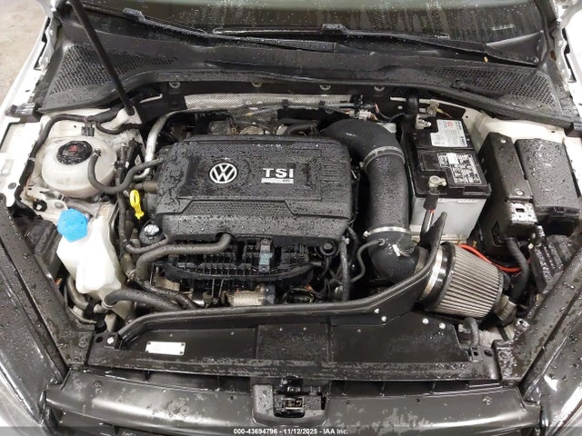 2018 VOLKSWAGEN GOLF R WVWUF7AU8JW059208 Photo 9