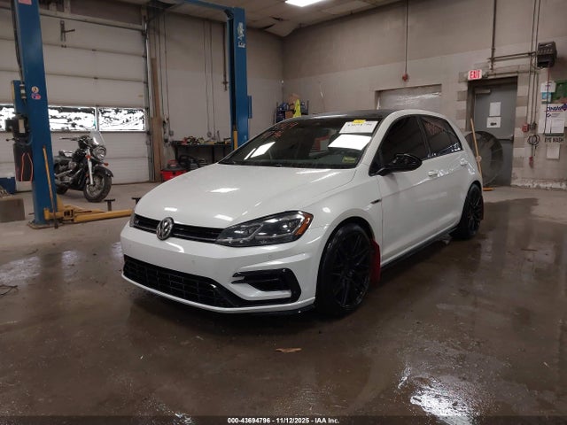 2018 VOLKSWAGEN GOLF R WVWUF7AU8JW059208 Photo 1