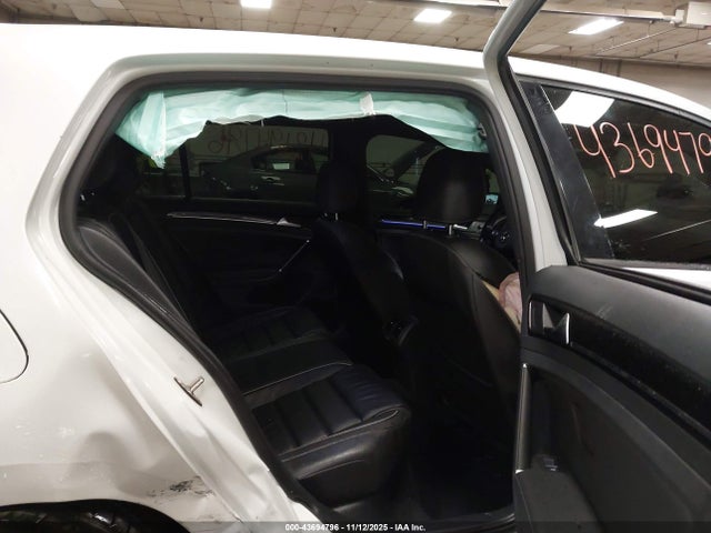 2018 VOLKSWAGEN GOLF R WVWUF7AU8JW059208 Photo 7