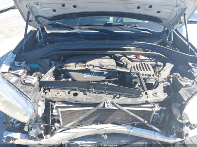 2017 BMW X1 WBXHT3C32H5F86240 Photo 9