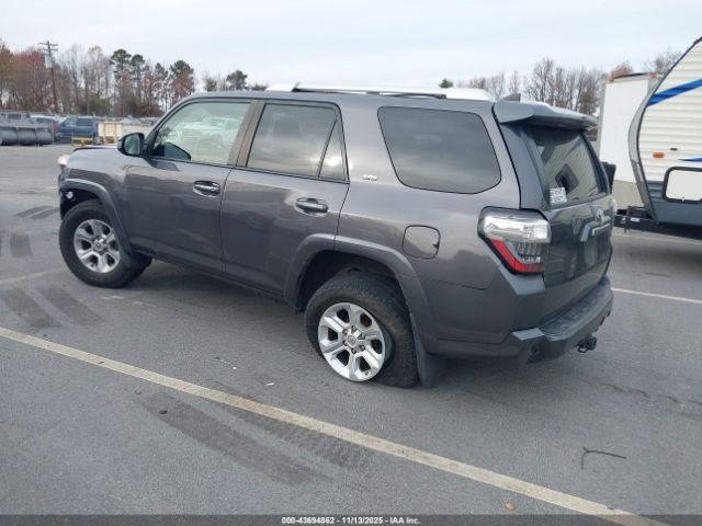 2017 TOYOTA 4RUNNER JTEZU5JR5H5155000 Photo 2