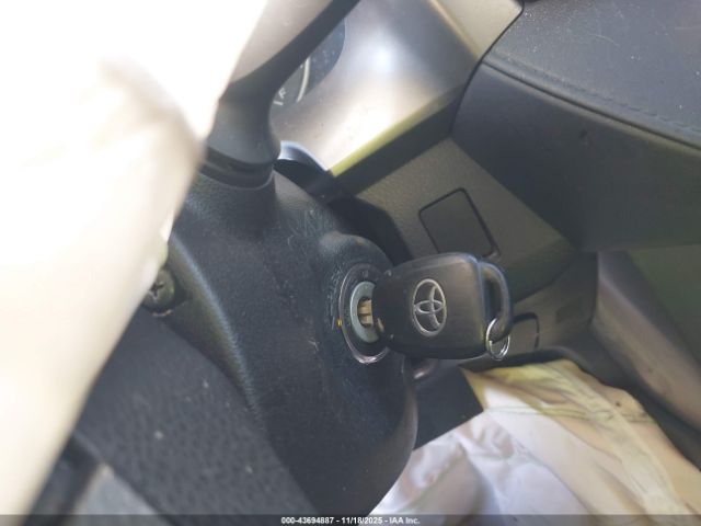 2018 TOYOTA RAV4 JTMBFREV8JJ205268 Photo 10