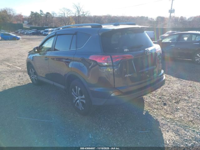 2018 TOYOTA RAV4 JTMBFREV8JJ205268 Photo 2