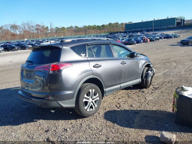 2018 TOYOTA RAV4 JTMBFREV8JJ205268 Photo 3