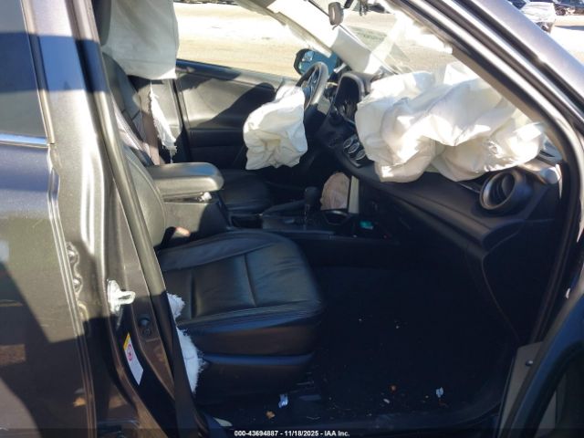 2018 TOYOTA RAV4 JTMBFREV8JJ205268 Photo 4