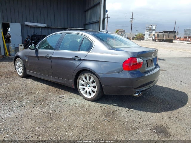 2006 BMW 330I WBAVB33526KR72217 Photo 2