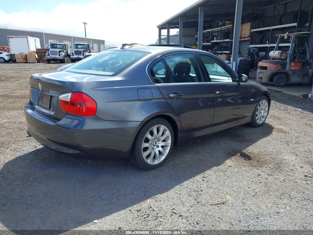 2006 BMW 330I WBAVB33526KR72217 Photo 3