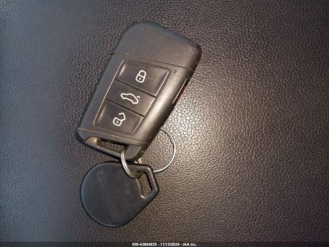 2018 VOLKSWAGEN ATLAS 1V2KR2CA4JC518268 Photo 10