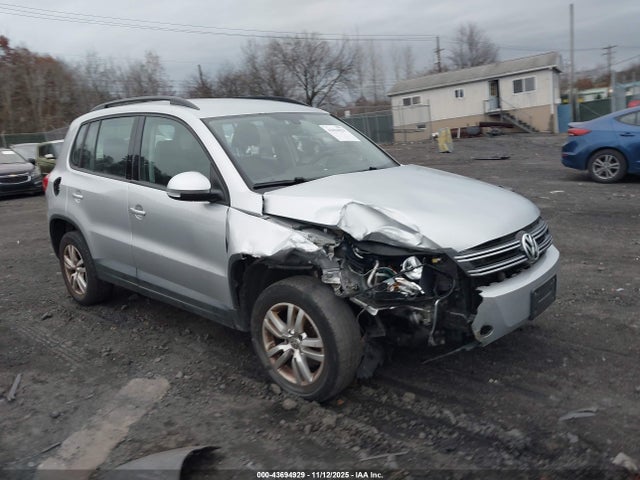 2016 VOLKSWAGEN TIGUAN WVGBV7AX3GW571337
