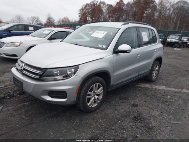 2016 VOLKSWAGEN TIGUAN WVGBV7AX3GW571337 Photo 1