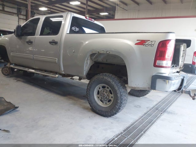 2010 GMC SIERRA 2500HD 1GT4K0BGXAF141615 Photo 2