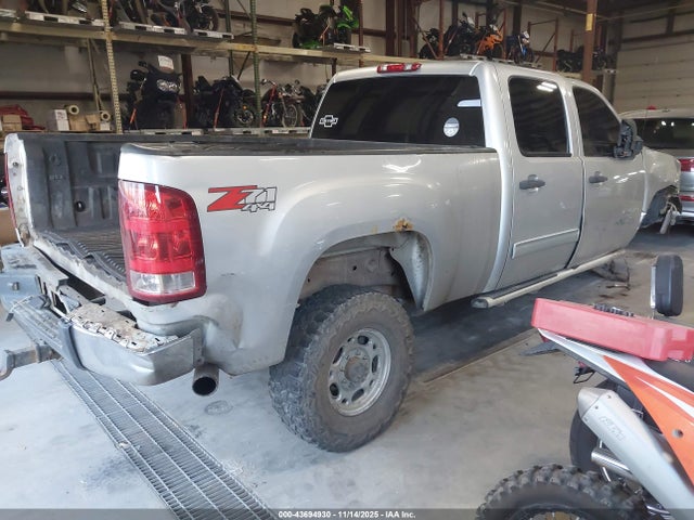 2010 GMC SIERRA 2500HD 1GT4K0BGXAF141615 Photo 3