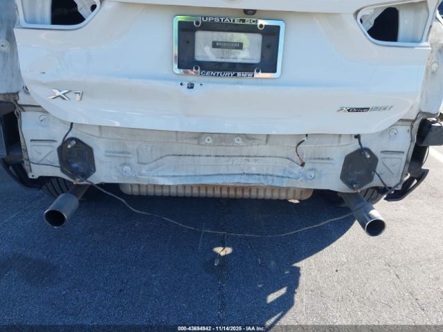 2018 BMW X1 WBXHT3C38J3H30018 Photo 5