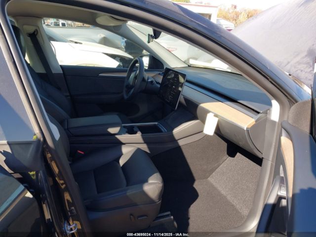 2025 TESLA MODEL Y 7SAYGDED1SA368287 Photo 4