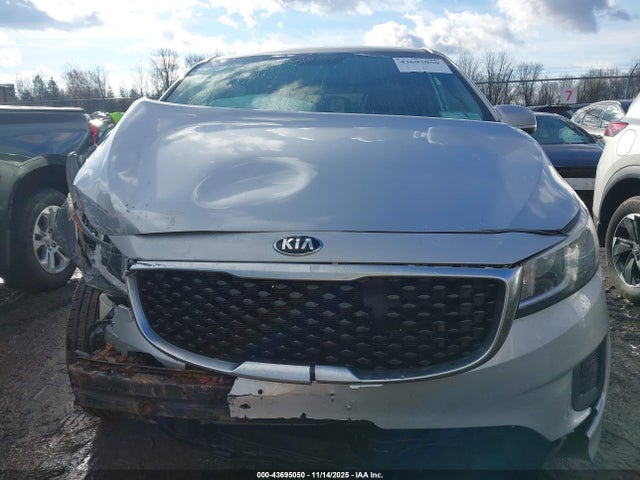 43695050 :رقم المزاد ، KNDMB5C15G6168396 vin ، 2016 Kia Sedona Lx مزاد بيع